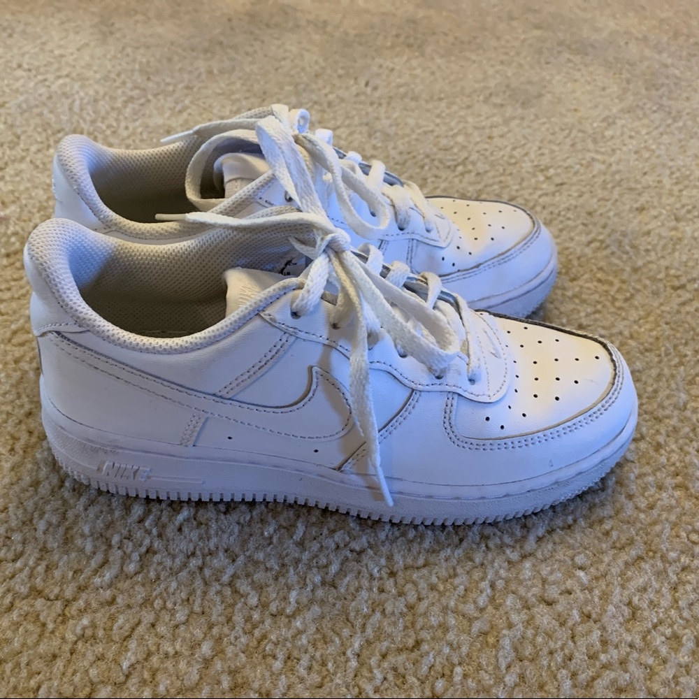 Nike Air Force 1 Low Grade School size 2